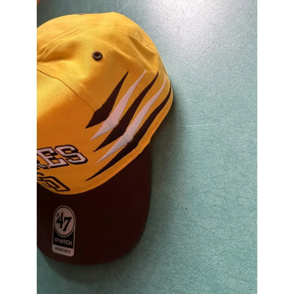 NWT San Diego Padres '47 Hitch Snapback Hat - Yellow/Brown Retro